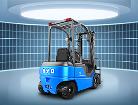 1.6-1.8吨四支点平衡重式叉车